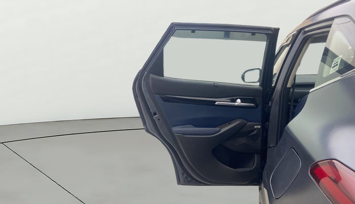 2022 KIA SELTOS X LINE 1.5 DIESEL AT, Diesel, Automatic, 1,08,437 km, LHS Rear Door