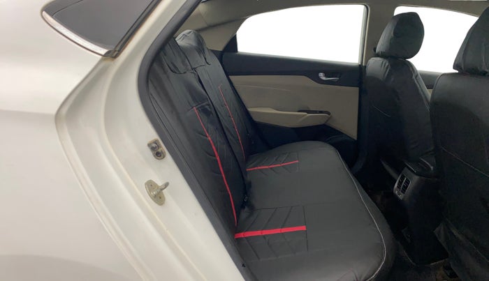 2019 Hyundai Verna 1.6 CRDI SX, Diesel, Manual, 67,455 km, Right Side Rear Door Cabin