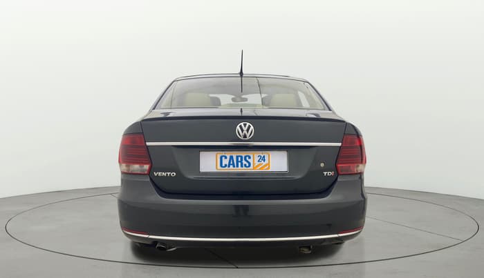 2018 Volkswagen Vento HIGHLINE PLUS 1.5 AT 16 ALLOY, Diesel, Automatic, 57,330 km, Back/Rear