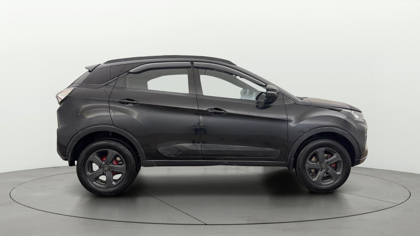 2022 Tata NEXON XZA PLUS (PREMIUM) PETROL DARK EDITION, Petrol, Automatic, 78,786 km, Right Side View