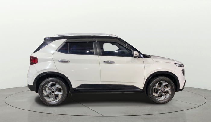 2019 Hyundai VENUE SX(O) 1.4 CRDI, Diesel, Manual, 64,290 km, Right Side View