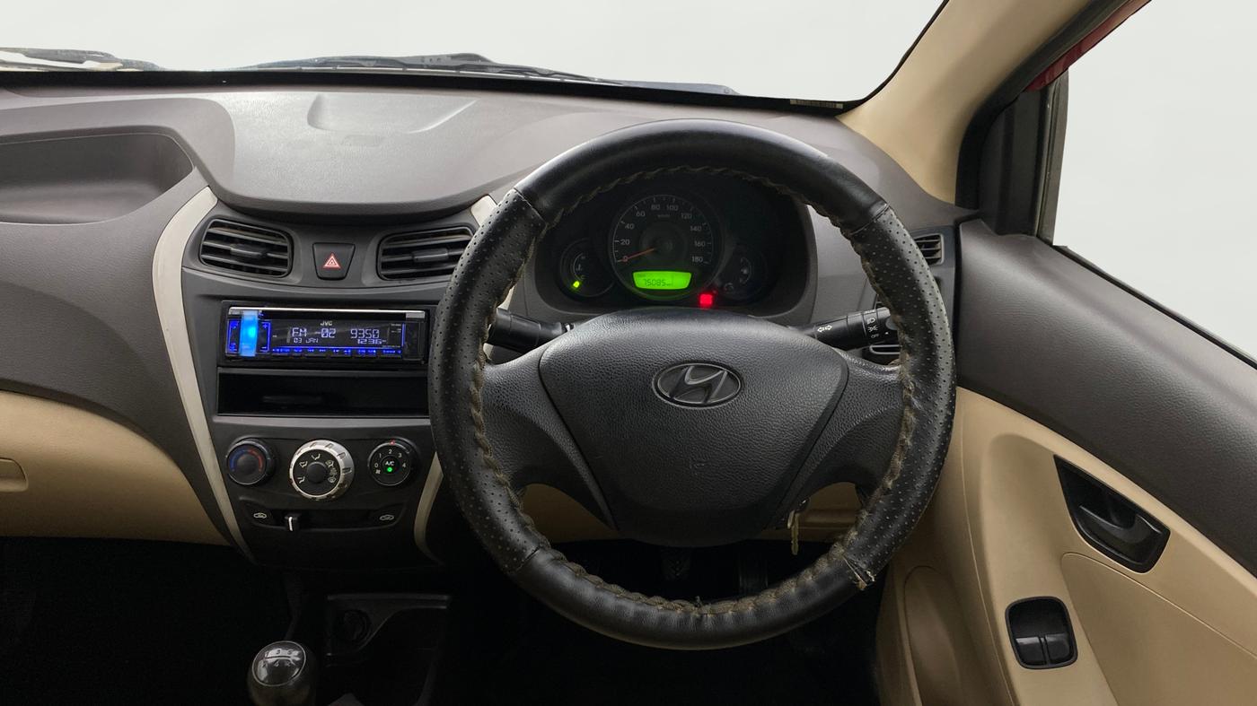 2017 Hyundai Eon ERA +, Petrol, Manual, 75,084 km, Steering Wheel Close Up