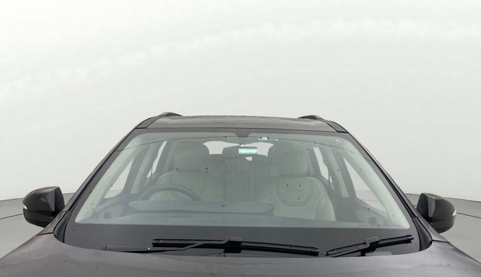 2022 Mahindra XUV700 AX 5 P MT 7 STR, Petrol, Manual, 38,236 km, Front Windshield