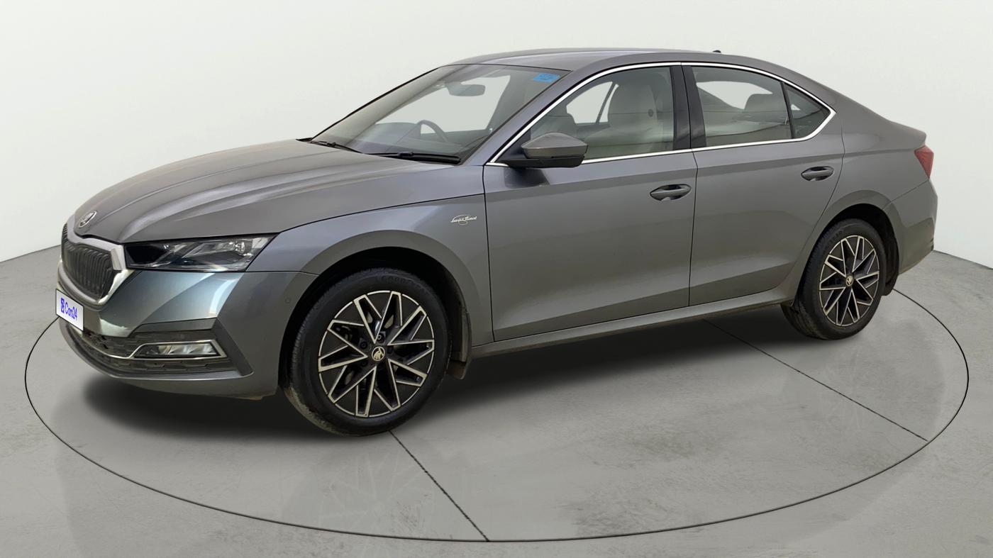 2022 Skoda Octavia L&K 2.0 AT, Petrol, Automatic, 33,747 km, Left Front Diagonal