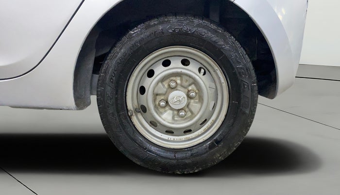 2015 Hyundai Eon ERA +, Petrol, Manual, 67,607 km, Left Rear Wheel