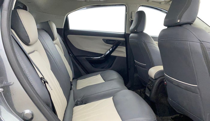 2025 Tata Curvv Creative S 1.2 Petrol 6MT, Petrol, Manual, 9,292 km, Right Side Rear Door Cabin