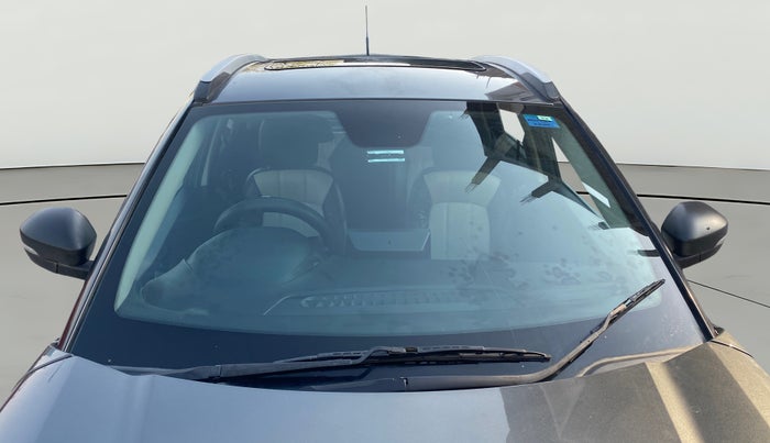2022 Tata NEXON XMA SUNROOF PETROL, Petrol, Automatic, 90,073 km, Front Windshield