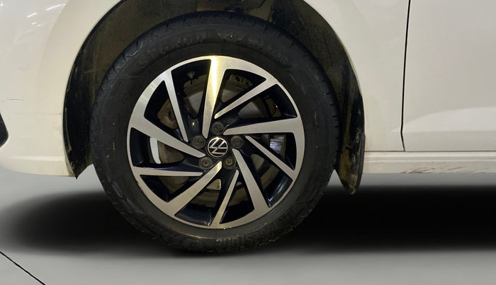 2023 Volkswagen VIRTUS TOPLINE TSI 1.0 AT, Petrol, Automatic, 74,418 km, Left Front Wheel