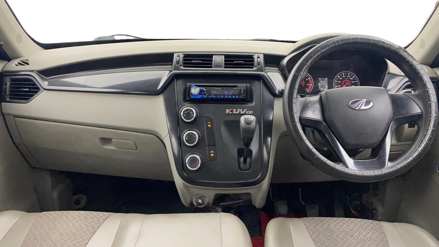 2017 Mahindra Kuv100 K4 6 STR, Petrol, Manual, 39,182 km, Dashboard