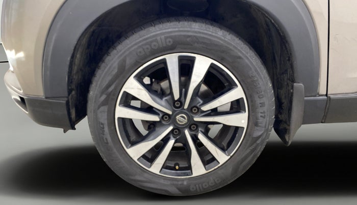 2019 Nissan Kicks XV PREMIUM O DUAL TONE DIESEL, Diesel, Manual, 1,04,656 km, Left Front Wheel