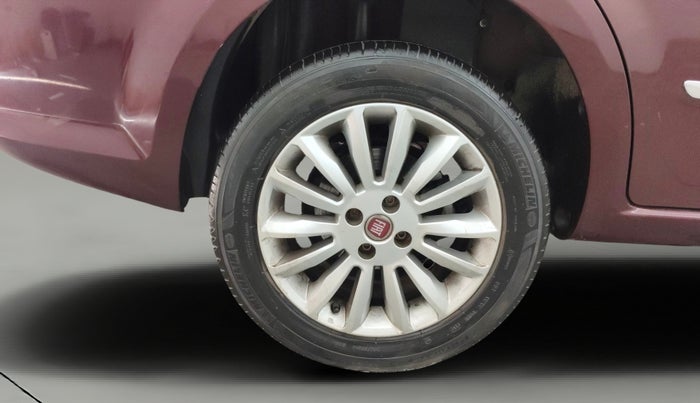 2016 Fiat Linea EMOTION 1.4 L T JET, Petrol, Manual, 22,223 km, Right Rear Wheel