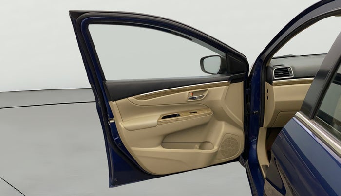 2018 Maruti Ciaz ALPHA 1.5 SHVS PETROL, Petrol, Manual, 59,593 km, LHS Front Door