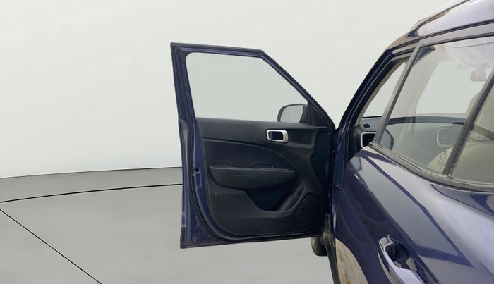 2022 Hyundai VENUE SX 1.0 TURBO, Petrol, Manual, 65,330 km, LHS Front Door