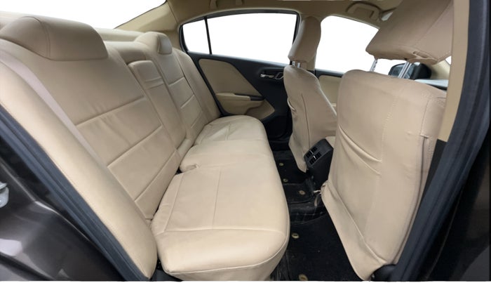 2021 Honda City 1.5L I-VTEC V MT 4TH GEN, Petrol, Manual, 49,297 km, Right Side Rear Door Cabin