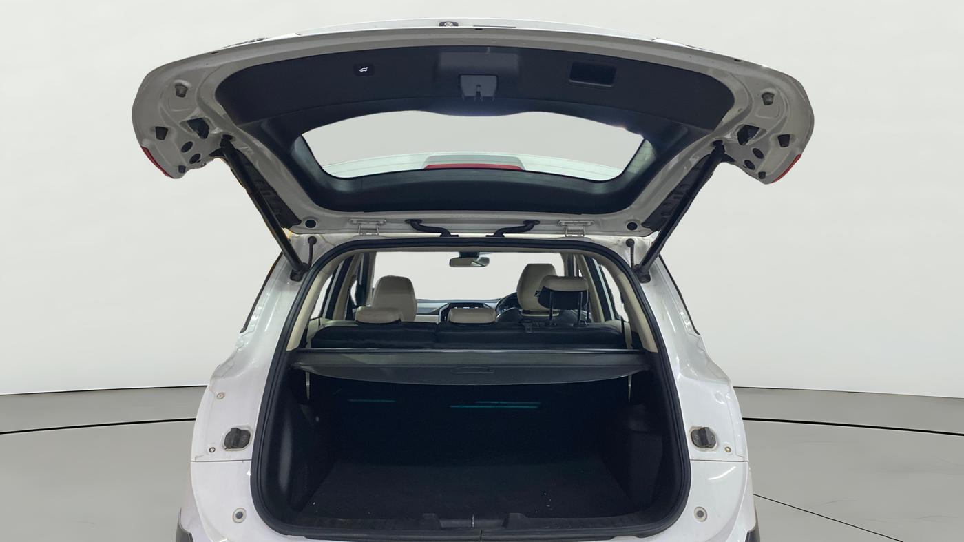 2021 MG HECTOR SHARP HYBRID 1.5 PETROL, Petrol, Manual, 40,268 km, Boot Door Open