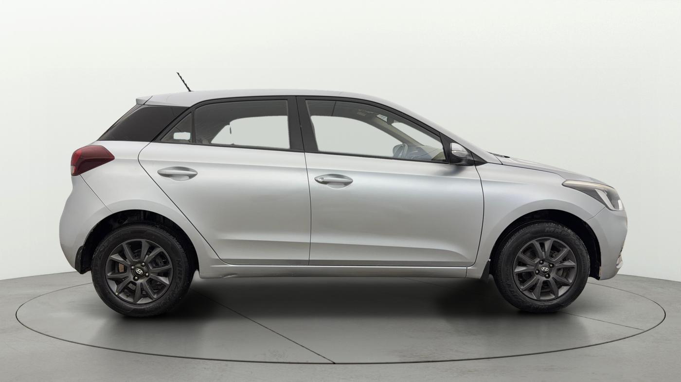 2020 Hyundai Elite i20 SPORTZ PLUS 1.2, Petrol, Manual, 60,456 km, Right Side View