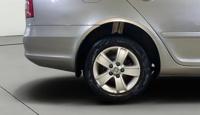 2013 Skoda Laura AMBIENTE 1.9 TDI MT, Diesel, Manual, 1,12,025 km, Right Rear Wheel