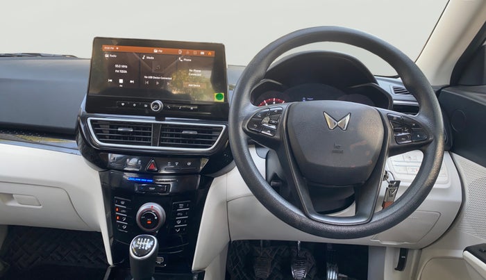 2024 Mahindra XUV 3XO MX3 Pro 1.2 L TCMPFi, Petrol, Manual, 15,478 km, Steering Wheel Close Up