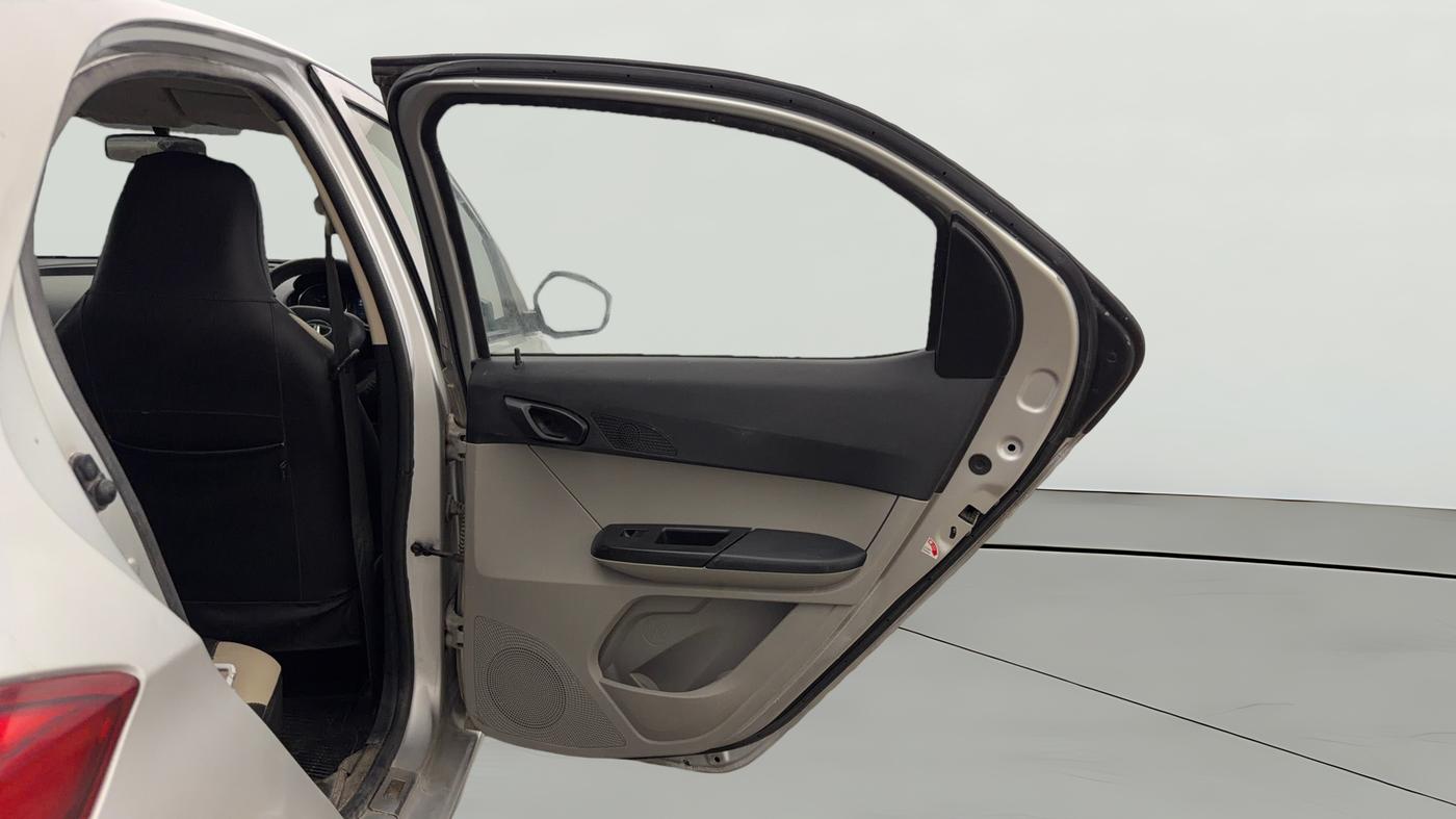 2019 Tata Tiago XT PETROL, CNG, Manual, 89,491 km, RHS Rear Door