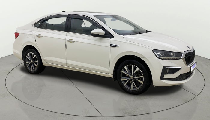 2024 Skoda SLAVIA STYLE 1.0L TSI AT, Petrol, Automatic, 26,163 km, Right Front Diagonal