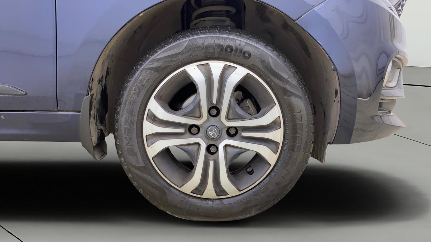 2024 Tata TIGOR XZA Plus iCNG , CNG, Automatic, 10,554 km, Right Front Wheel