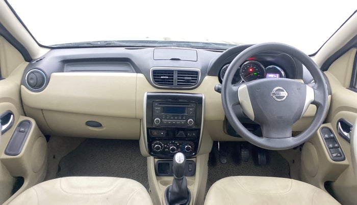 2016 Nissan Terrano XL (P), Petrol, Manual, 83,888 km, Dashboard