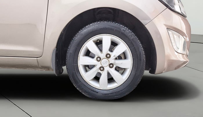 2013 Hyundai i20 SPORTZ 1.4 CRDI, Diesel, Manual, 1,01,692 km, Right Front Wheel