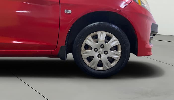 2014 Honda Brio S MT, Petrol, Manual, 73,869 km, Right Front Wheel