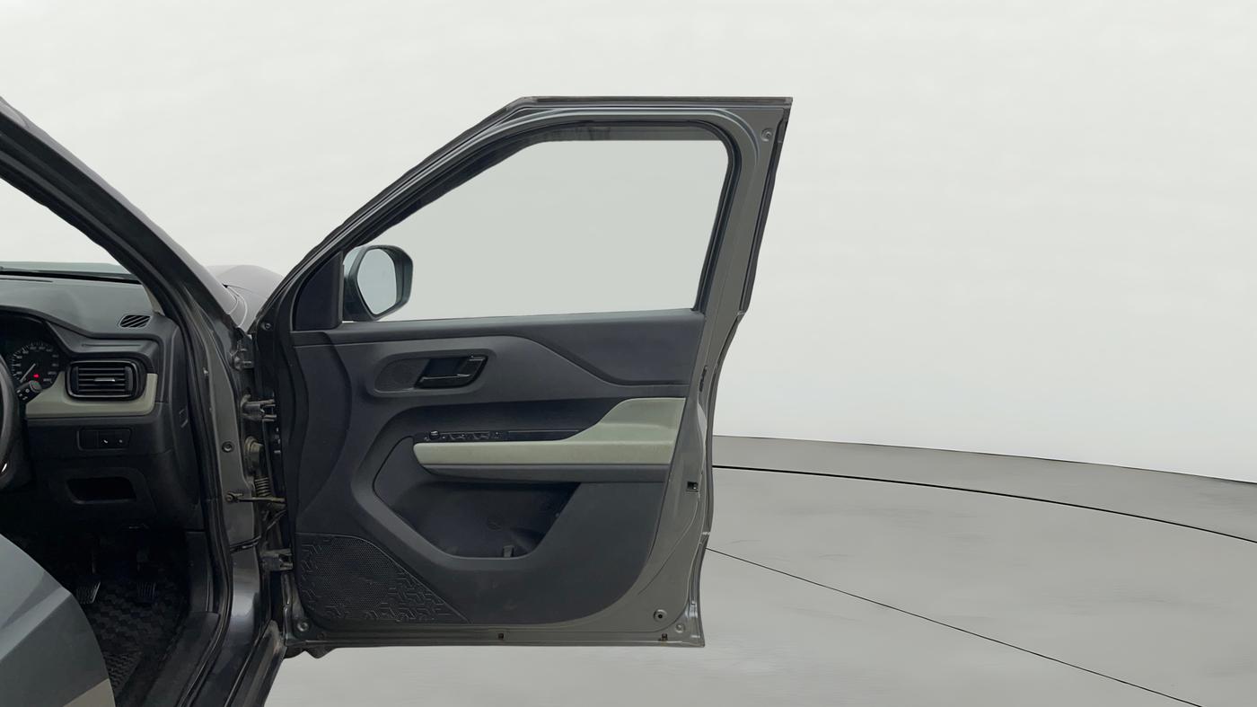 2021 Tata PUNCH ADVENTURE MT, Petrol, Manual, 38,816 km, RHS Front Door