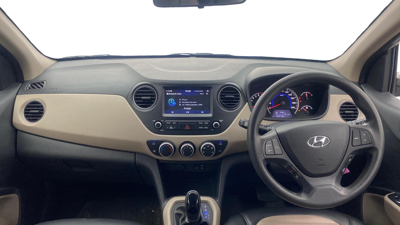 2018 Hyundai Grand i10 SPORTZ AT 1.2 KAPPA VTVT, Petrol, Automatic, 26,312 km, Dashboard