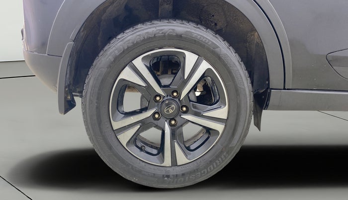 2024 Tata NEXON Creative Plus S 1.2 Revotron 6AMT Dark Edition, CNG, Automatic, 46,394 km, Right Rear Wheel