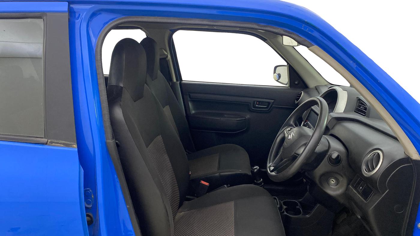2019 Maruti S PRESSO VXI+, Petrol, Manual, 43,840 km, Right Side Front Door Cabin
