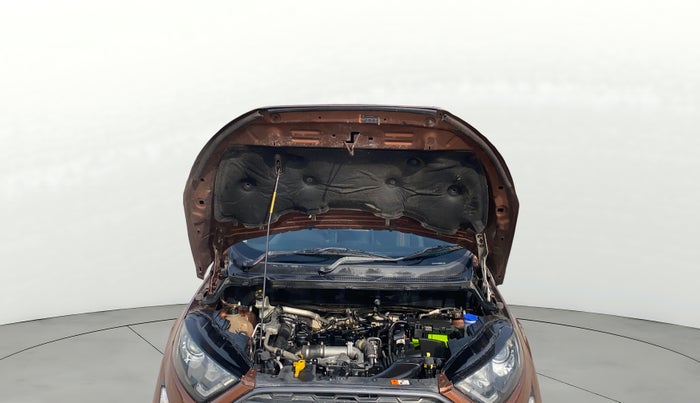 2018 Ford Ecosport TITANIUM 1.5L SPORTS(SUNROOF) DIESEL, Diesel, Manual, 1,42,097 km, Open Bonet