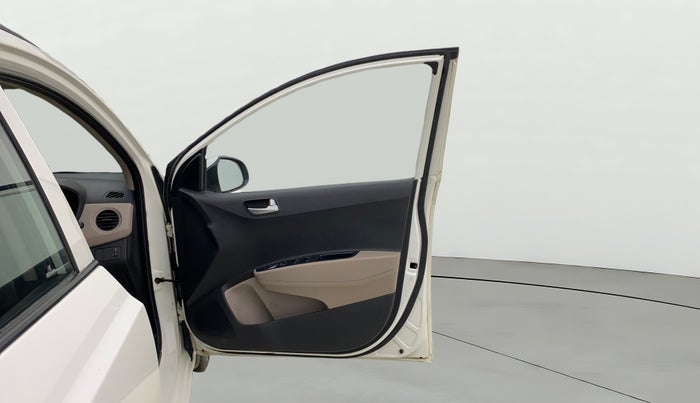 2018 Hyundai Grand i10 SPORTZ AT 1.2 KAPPA VTVT, Petrol, Automatic, 39,971 km, RHS Front Door