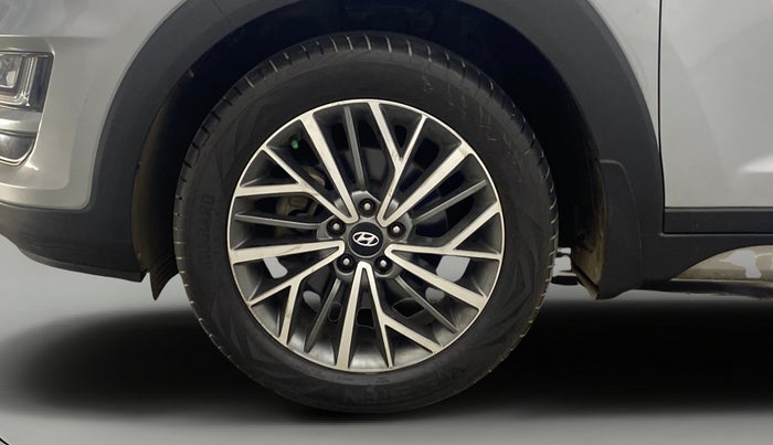 2020 Hyundai Tucson GLS 4WD AT DIESEL, Diesel, Automatic, 78,370 km, Left Front Wheel