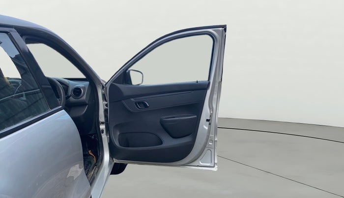 2016 Renault Kwid RXT 1.0, Petrol, Manual, 82,948 km, RHS Front Door