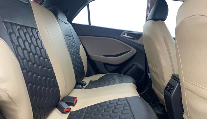2019 Hyundai Elite i20 SPORTZ PLUS 1.4 CRDI, Diesel, Manual, 19,153 km, Right Side Rear Door Cabin