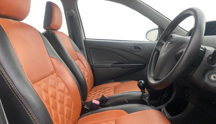 2013 Toyota Etios Liva GD, Diesel, Manual, 96,330 km, Right Side Front Door Cabin