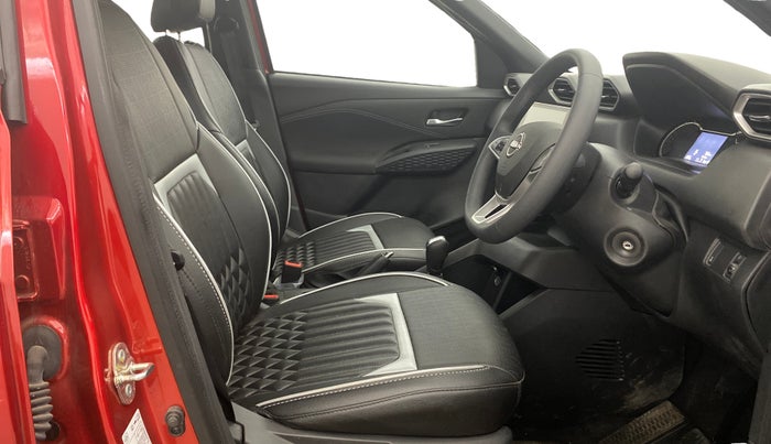 2025 Nissan MAGNITE Acenta B4D 1.0 Petrol AMT, Petrol, Automatic, 731 km, Right Side Front Door Cabin