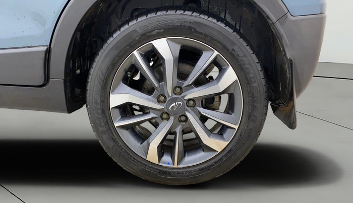 2021 Mahindra XUV300 W8 (O) 1.2 PETROL AMT, CNG, Automatic, 39,619 km, Left Rear Wheel