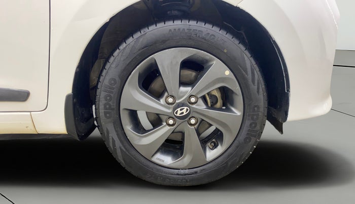 2018 Hyundai Grand i10 SPORTZ 1.2 KAPPA VTVT DUAL TONE, Petrol, Manual, 72,479 km, Right Front Wheel