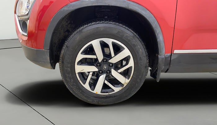 2020 Tata Harrier XZA PLUS 2.0L, Diesel, Automatic, 66,366 km, Left Front Wheel