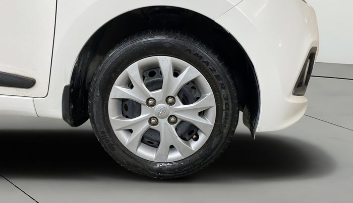 2015 Hyundai Grand i10 MAGNA 1.2 KAPPA VTVT, Petrol, Manual, 29,565 km, Right Front Wheel