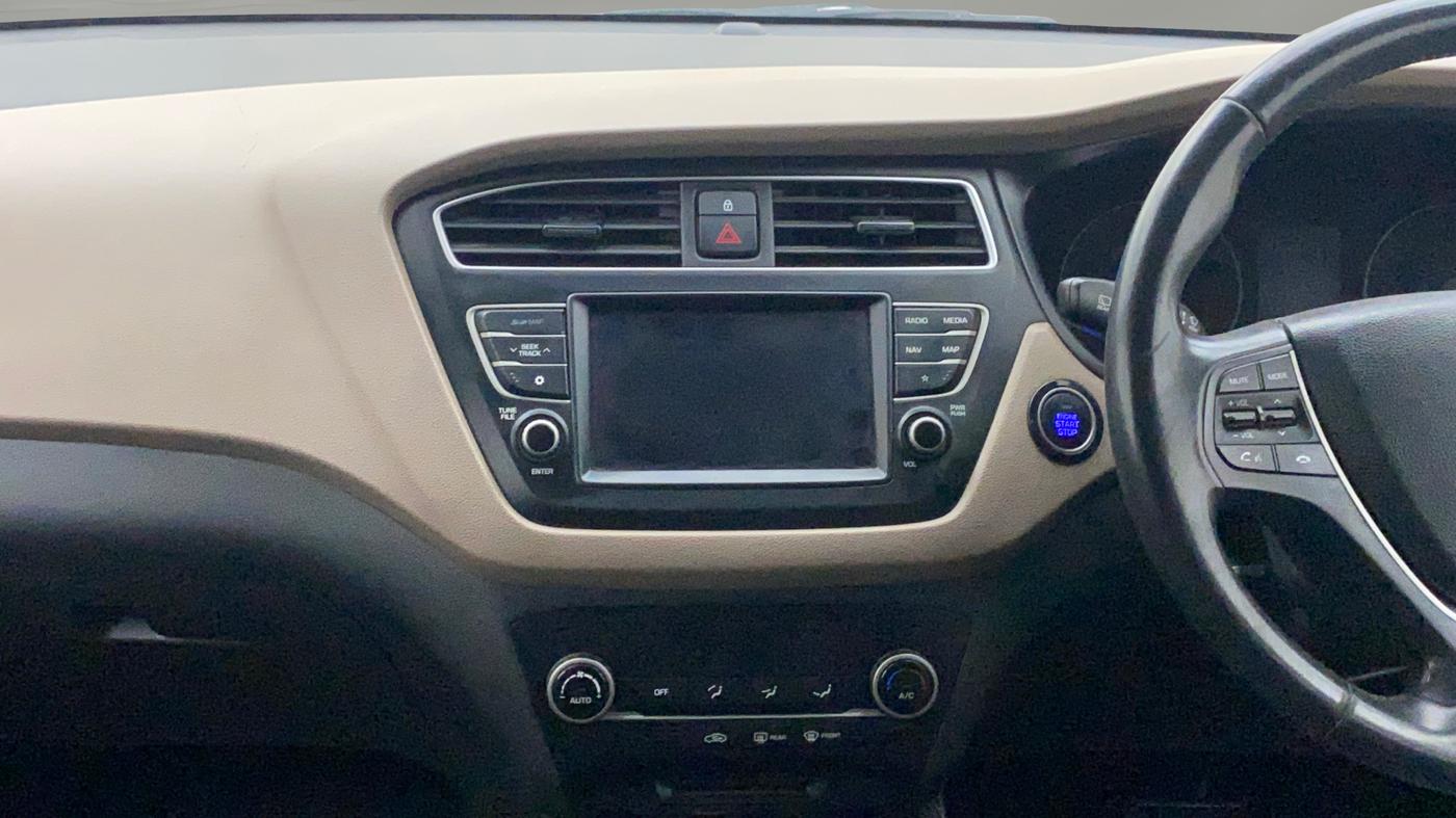 2019 Hyundai Elite i20 ASTA (O) CVT, Petrol, Automatic, 1,12,511 km, Air Conditioner
