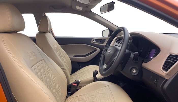 2019 Hyundai Elite i20 SPORTZ PLUS 1.2, Petrol, Manual, 38,273 km, Right Side Front Door Cabin