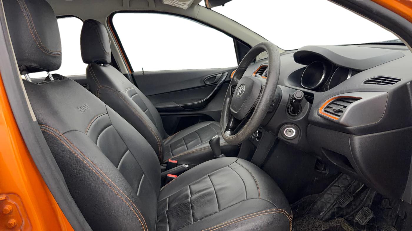 2019 Tata TIAGO NRG PETROL, Petrol, Manual, 41,101 km, Right Side Front Door Cabin