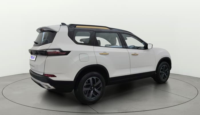 2022 Tata Safari XZA PLUS GOLD, Diesel, Automatic, 43,702 km, Right Back Diagonal