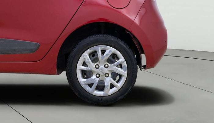 2017 Hyundai Grand i10 SPORTZ (O) 1.2 KAPPA VTVT, Petrol, Manual, 1,28,898 km, Left Rear Wheel