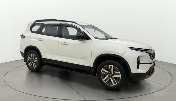 2024 Tata Safari ADVENTURE PLUS, Diesel, Manual, 29,863 km, Right Front Diagonal