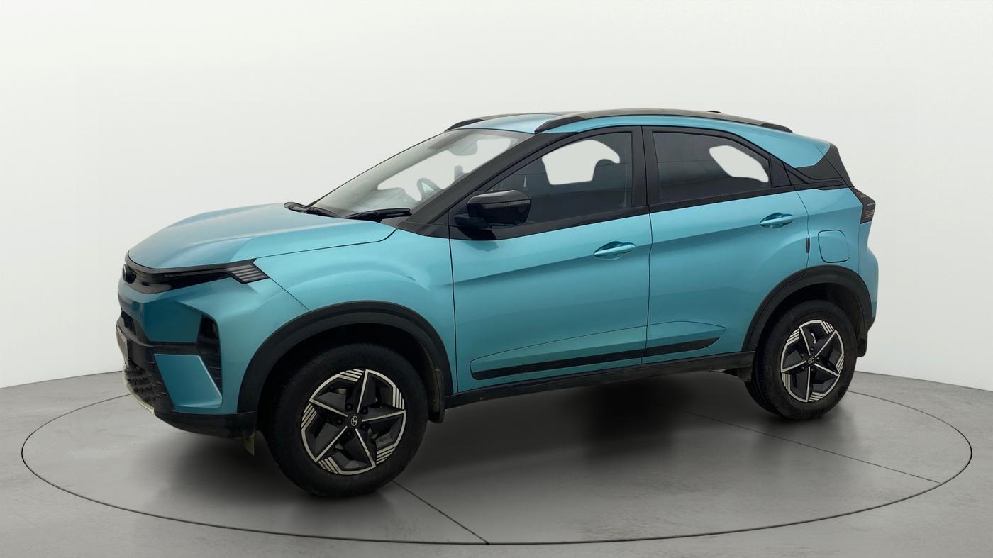 2024 Tata NEXON CREATIVE + SUNROOF 1.2 PETROL, Petrol, Manual, 32,842 km, Left Front Diagonal